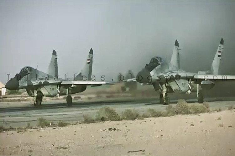 Từ những điểm trên ta có thể thấy MiG-29 Syria có những lợi thế nhất định trong cuộc đối đầu trước F/A-18E/F của Mỹ, khi nó thiên về khả năng cơ động và sức mạnh của vũ khí. Trong khi đó ở F/A-18E/F là sự vượt trội của các trang thiết bị điện tử hàng không, khả năng phối hợp tác chiến tốt hơn hơn và quân số đông đảo. Nguồn ảnh: Blogspot.