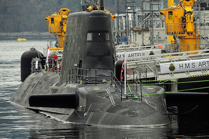 Hải quân Anh có 3 tàu ngầm lớp Astute có thể đang tiến về vùng biển Syria. Ảnh: AFP.