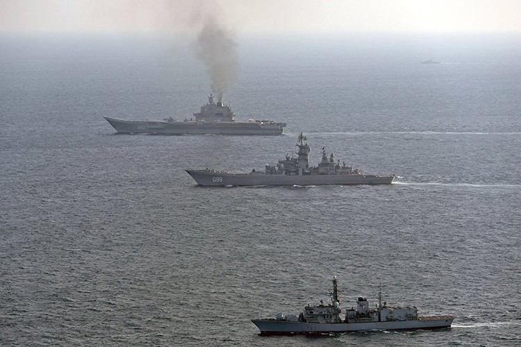 Theo công ty cung cấp ảnh chụp từ vệ tinh iSi (Israel) nhận định, Nga đã rút hạm đội tàu chiến của mình khỏi Tartus để tránh các đợt không kích của Mỹ và đồng minh. Hiện tại Bộ Quốc phòng Nga vẫn chưa đưa ra bất kỳ tuyên bố nào về sự việc này. Nguồn ảnh: Sputnik.