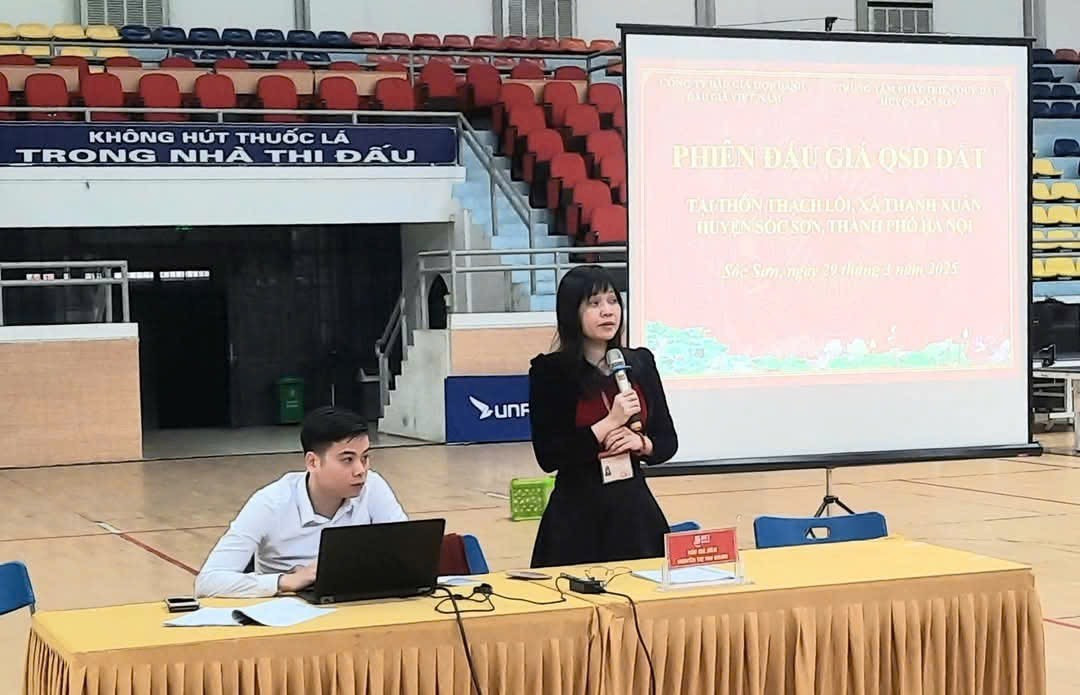 Sóc Sơn đấu thành công 33 lô đất, thu về gần 289 tỷ đồng Soc Son dau thanh cong 33 lo dat, thu ve gan 289 ty dong