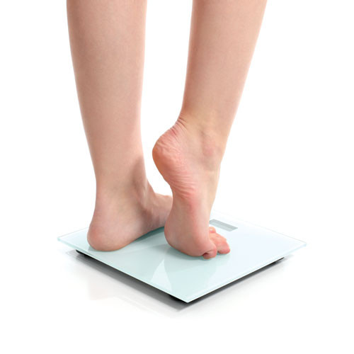 Phụ nữ có gót chân tròn đầy, hồng hào là tướng phú quý, con cháu được nhờ.