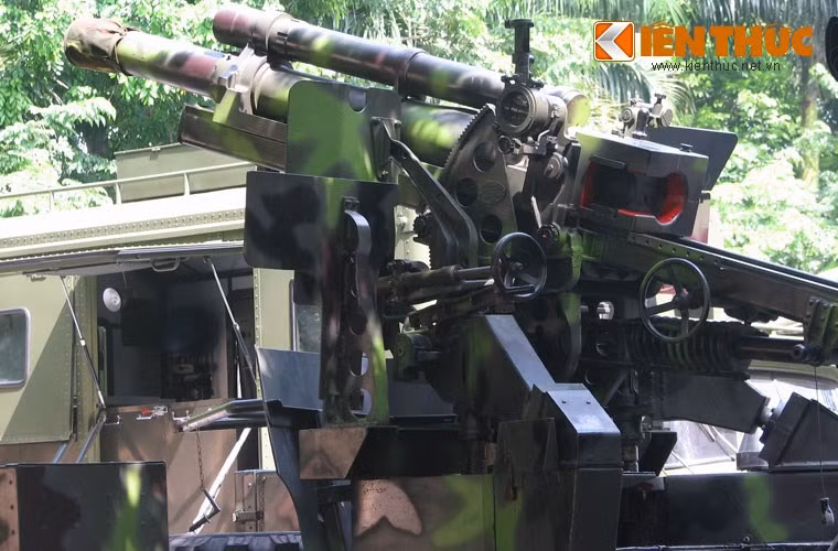 Việc lắp đặt pháo 105mm lên xe Ural-375Đ là một trong những ý tưởng đột phá, không chỉ tận dụng, phát huy ưu thế của các loại khí tài cũ đã được trang bị mà còn tăng khả năng cơ động của các khẩu đội pháo, giúp cho việc phòng tránh đánh trả đòn tiến công của địch bằng vũ khí công nghệ cao khả thi hơn.