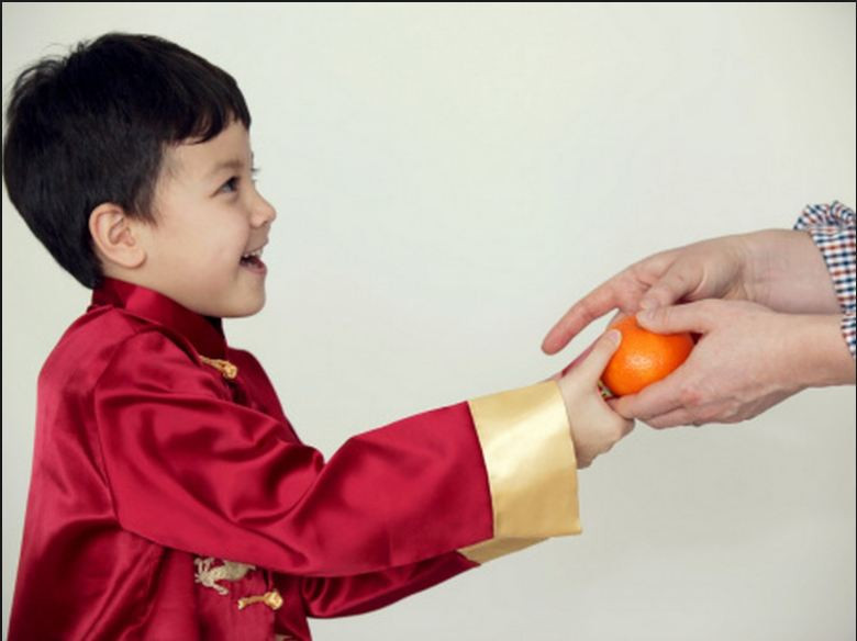 Chính vì vậy, trong dịp Tết, người dân đảo quốc sư tử thường tặng nhau những quả quýt chín mọng. Ảnh: datviettour.