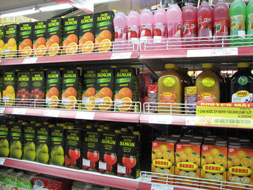 Cụ thể, một ly nước ép nho chứa tới 58g đường, nước ép táo chứa 39g đường trong khi nước ép lê có tới 37g đường. Ảnh: vietbao.