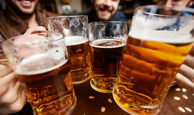 Các gia vị cay nóng như ớt, tiêu, quế, gừng,...hay các đồ uống có tính kích thích như rượu bia, trà đặc...cũng nên nằm trong danh sách những món ăn hạn chế trong ngày Tết của bạn. Ảnh: baophapluat.