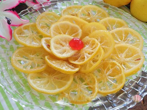 Mứt chanh dẻo không chỉ ngon miệng mà còn có tác dụng trị ho hiệu quả trong những ngày lạnh. Ảnh: cooky.