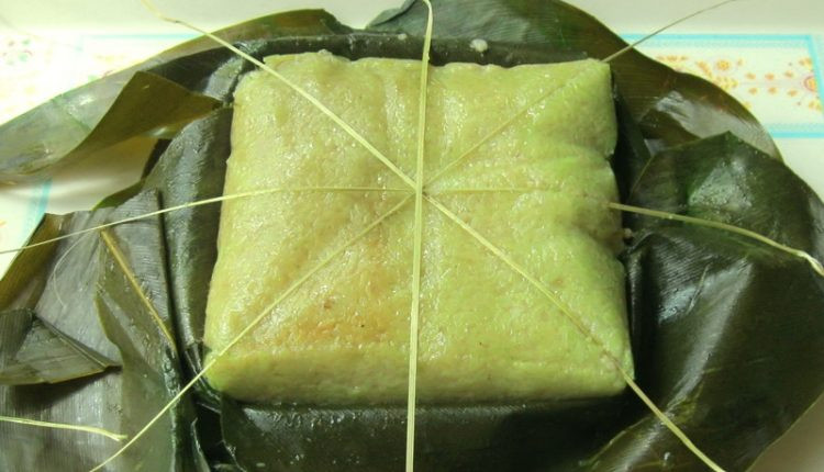 Ngoài dưa hành, củ kiệu, dưa muối, bạn cũng có thể ăn bánh chưng kèm trái cây và rau xanh để tránh bị nổi mụn cũng như tăng cân. Ảnh: nhipsongtreonline.