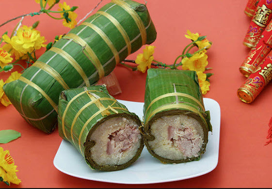 Những người có tiền sử bệnh dạ dày cũng không nên ăn nhiều bánh chưng rán vì có thể gây khó tiêu, từ đó gây ra chướng bụng và đầy hơi khó chịu. Ảnh: vforum.