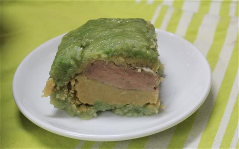 Đặc biệt, với những phụ nữ đang mang thai cũng nên hạn chế ăn bánh chưng để tránh gây khó chịu cho hệ tiêu hóa và táo bón. Ảnh: cooky.