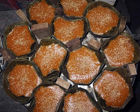 Bánh tổ là món ngon lạ của người dân miền Trung mỗi dịp Tết đến xuân về. Ảnh: baoquangnam.