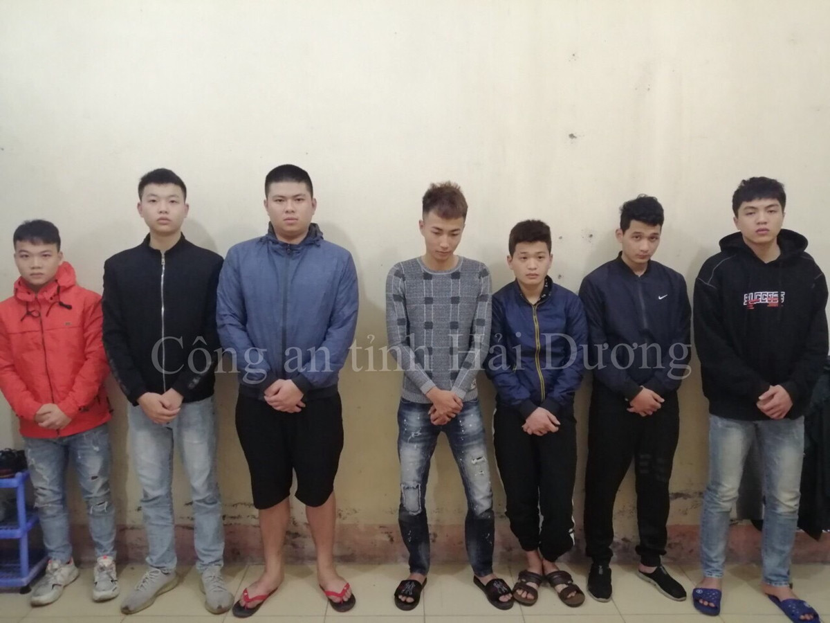 Hai Duong: Trieu tap nhom doi tuong danh bac si den gay song mui-Hinh-2