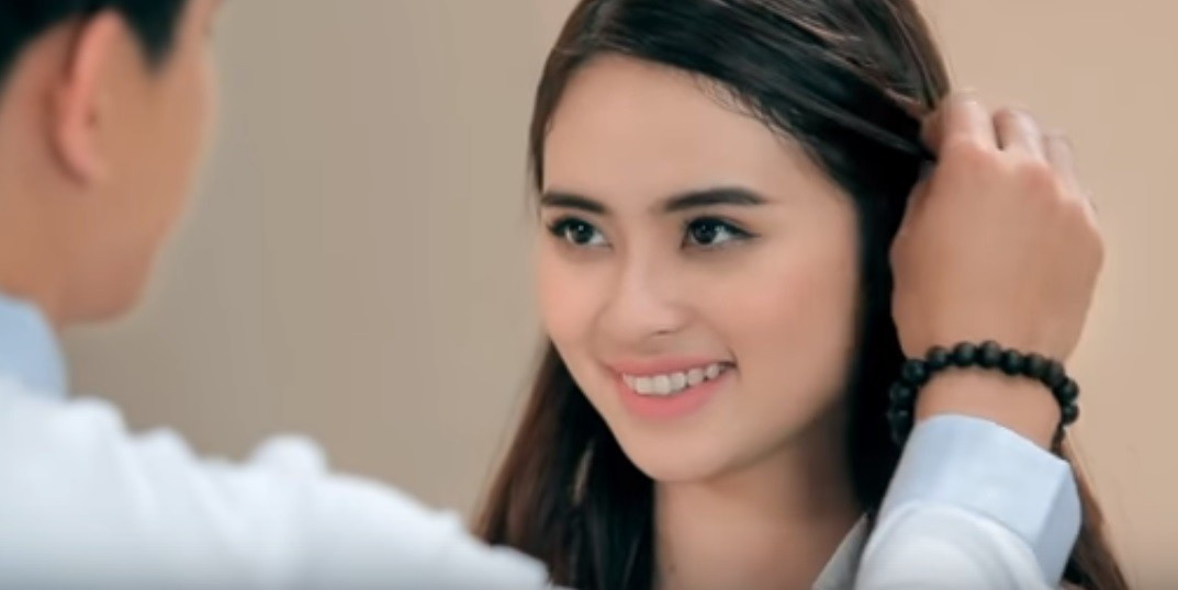 Ngày 3/4/2017, Dương cùng đồng phạm mang ra Hà Nội một valy thuốc lắc hơn 30 kg để phân phối. Sau khi giao trót lọt 5.000 viên cho người đàn ông không rõ lai lịch, Dương và đàn em tiếp tục đem 12.000 viên ra Hải Phòng cung cấp cho mối nhưng bị cảnh sát đột kích. Đàn em bị bắt còn Dương chạy thoát về TPHCM. Vài ngày sau, lực lượng công an huy động hơn 200 chiến sĩ đồng loạt bao vây khám xét 13 xưởng sản xuất, nơi ở của nhóm Dương tại TP HCM và các tỉnh. Dương và các đồng phạm bị bắt và trong đó có cả người tình là hot girl Ngọc Miu. Cơ quan chức năng thu giữ hàng chục kg ma túy, hơn 10 tỷ đồng, 7 ôtô, nhiều máy móc, tang vật... 