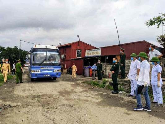 Hai Phong huy dong 30.000 nguoi kiem soat dich, Hai Duong tam dung xe bus, xe khach, taxi-Hinh-2