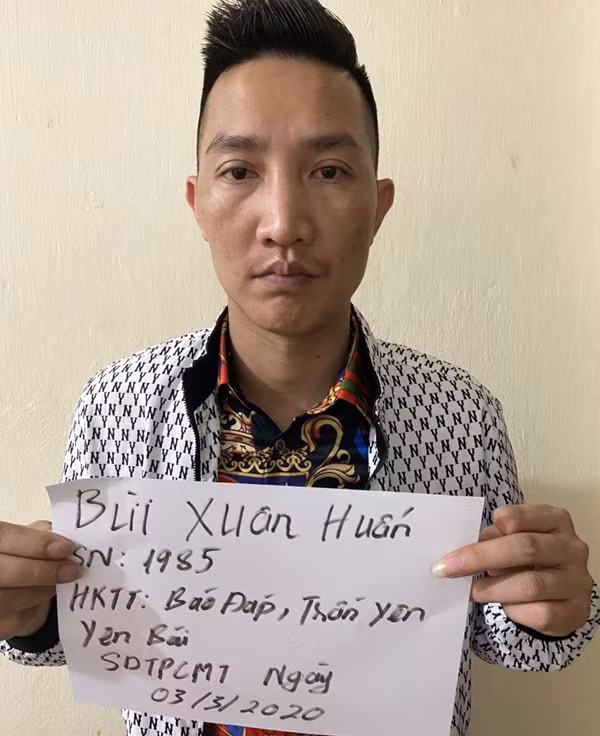Duong tinh voi ma tuy: Ngoai cai nghien bat buoc, Huan “Hoa hong” con phai lam gi?