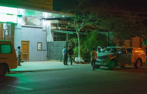 Chu tich Cty dien gio o Quang Tri “danh trao” nguoi cach ly Covid-19? Neu that... xu the nao?