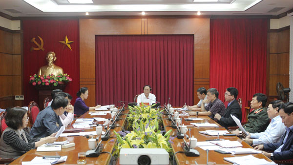 Hai Phong: Tam dung tang qua cac ho dan, uu tien chong dich Covid-19