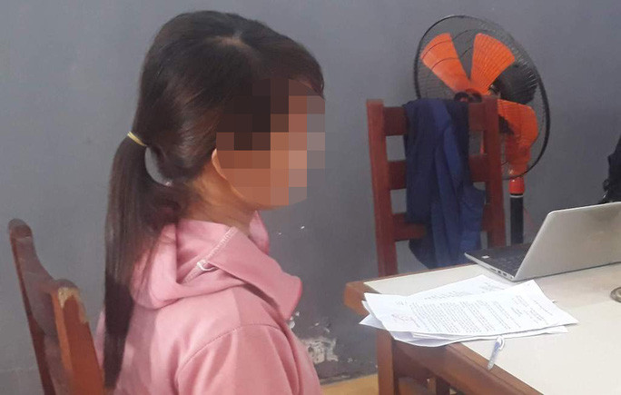 Trung uy canh sat Vinh Long lua tinh, lua tien: Giang cap...co hop ly?