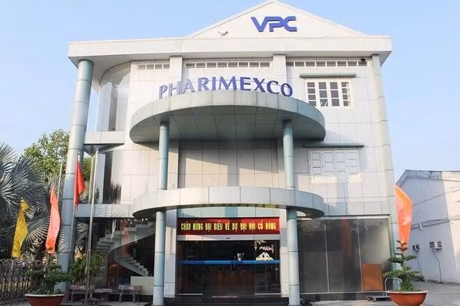  Bắt cựu Tổng giám đốc Dược phẩm Cửu Long. Ngày 9/11, Cơ quan Cảnh sát điều tra Bộ Công an đã khởi tố, bắt tạm giam bị can Lương Văn Hóa, cựu Tổng giám đốc và Nguyễn Văn Thanh Hải, cựu Kế toán trưởng Công ty cổ phần Dược phẩm Cửu Long về tội Lợi dụng chức vụ, quyền hạn trong khi thi hành công vụ. Cùng tội danh này, Nguyễn Thanh Tòng, cựu Phó tổng giám đốc bị khởi tố, cho tại ngoại. Các bị can lợi dụng chức vụ, quyền hạn trong việc cố ý không báo cáo Bộ Y tế, Bộ Tài chính về thực hiện, quyết toán hợp đồng đặt hàng, giữ lại hơn 3,8 triệu USD tiền giảm giá mua nguyên liệu có nguồn gốc từ ngân sách Nhà nước, gây thiệt hại tài sản của Nhà nước.