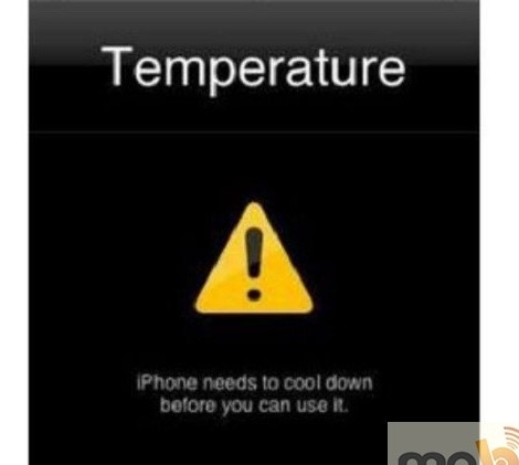 Để máy trong tình trạng nhiệt độ quá nóng sẽ làm pin thiết bị cạn rất nhanh hay thậm chí còn có thể khiến iPhone bị "chết" đột ngột. Ảnh: Mobay.