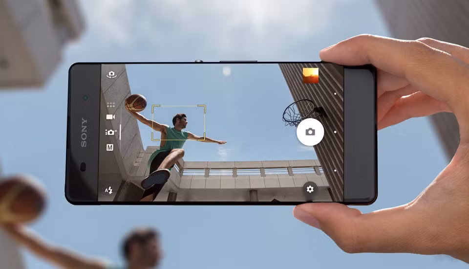 Sony Xperia XA đã được giảm xuống còn 4,89 triệu đồng, giảm hơn 2 triệu so với những thời điểm đầu. Đây được coi là mức giá quá tốt để sở hữu chiếc điện thoại tầm trung của Sony. Ảnh: Genk.