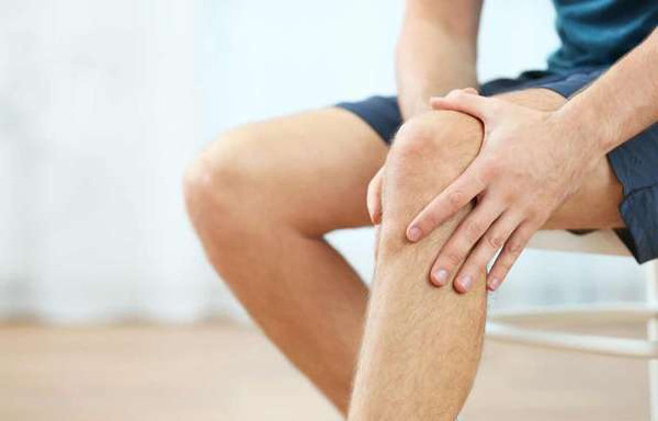 Tăng cường sức khỏe xương. Thả diều, bạn sẽ phải huy động tất cả các bộ phận trên cơ thể như tay, cổ tay, bắp tay, lưng, đùi và chân. Nhờ vậy, nó giúp tăng cường sức căng cơ của cột sống cổ, cột sống lưng, tăng tính đàn hồi của dây chằng và sự dẻo dai của khớp đốt sống.