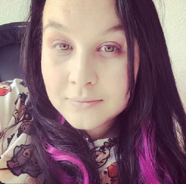 Mặc cảm về ngoại hình, Lucy từng lên kế hoạch tập luyện, thành công giảm 17kg song kích thước vòng ngực không thay đổi khiến cô vô cùng thất vọng.