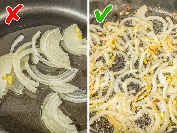 Không làm nóng dầu kĩ. Làm nóng dầu trước khi chiên rất cần thiết để món ăn giòn rụm, lên màu đẹp mắt. Đặc biệt, không làm nóng dầu còn có thể khiến thực phẩm hấp thụ nhiều dầu, khiến món ăn nhiều chất béo và không được hấp dẫn.