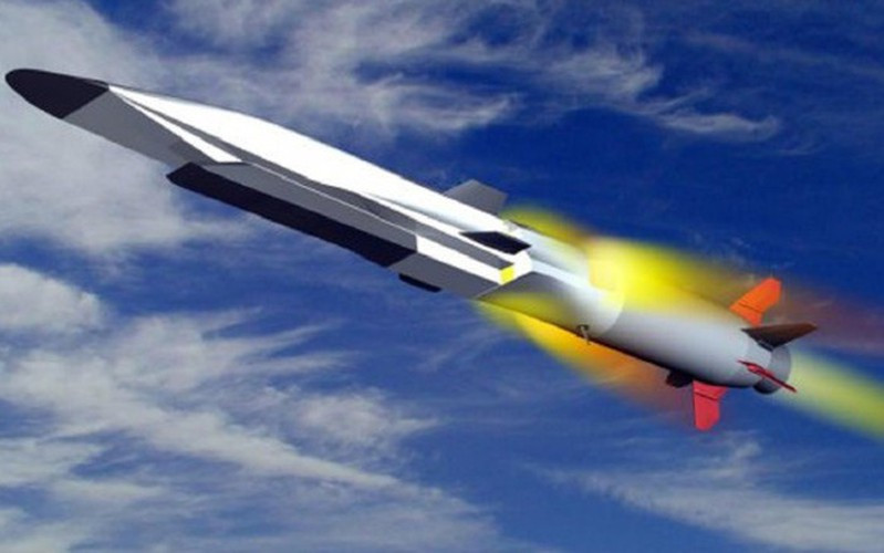 Ngoài ra trong trường hợp tên lửa chưa bay hết tầm thì lượng nhiên liệu tồn dư kết hợp với động năng cao sẽ gây ra đám cháy nghiêm trọng bên trong tàu sân bay.