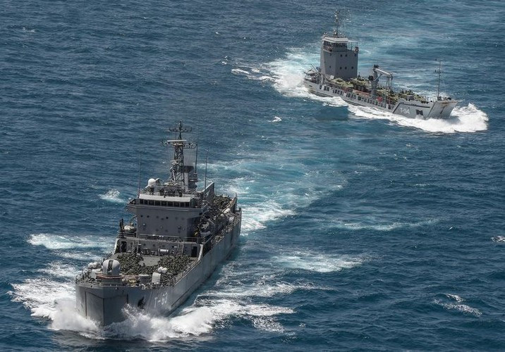 Thậm chí mới đây đã có nhận định cho rằng Mỹ sẽ sớm đưa ra lệnh phong tỏa đường biển đối với quốc gia Nam Mỹ này với lý do “ngăn chặn buôn lậu ma túy bất hợp pháp”.