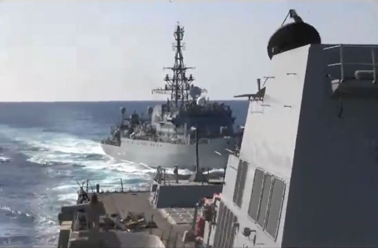 Trước tình cảnh trên, nhiều chuyên gia không loại trừ khả năng trong bối cảnh có thể diễn ra hành động phong tỏa Venezuela, Nga và Mỹ sẽ một lần nữa đối mặt với cuộc khủng hoảng Caribbean.