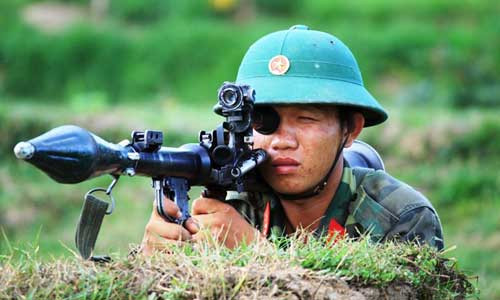 Nếu bắn 3-6 phát B41 liên tục có thể khiến xạ thủ ngất tại chỗ.