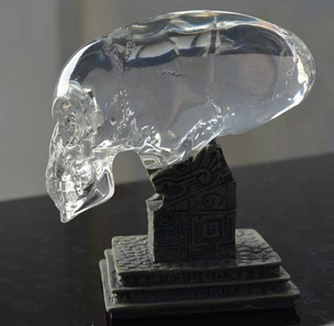 Kể từ đó, các nhà khảo cổ lần lượt tìm thấy 13 hộp sọ làm bằng thạch anh (một dạng pha lê trong suốt) trông giống hệt hộp sọ của con người.