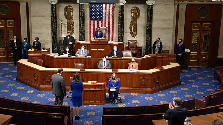 Vào ngày 6/2/2020, Thượng viện tiến hành phiên tòa luận tội ông Donald Trump. Kết quả bỏ phiếu cho thấy: 52 phiếu chống (không có tội) và 48 phiếu thuận (có tội).