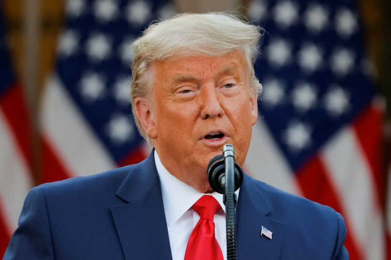 Với kết quả này, ông Donald Trump được tuyên bố vô tội trước cáo buộc lạm quyền và cản trở quốc hội trong phiên luận tội lịch sử ở Thượng viện.