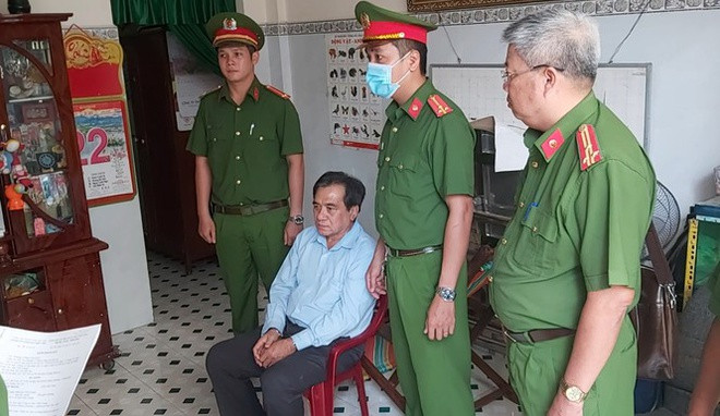 Chanh Van phong So Y te Tien Giang bi bat do nhan hoi lo 20 trieu