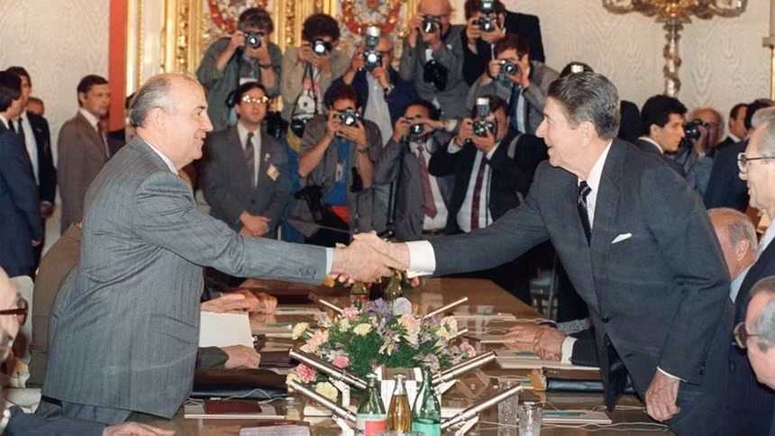 Tuyên bố chung giữa Mỹ và Liên Xô được xem như nền tảng để đặt dấu chấm hết cho cuộc Chiến tranh Lạnh.