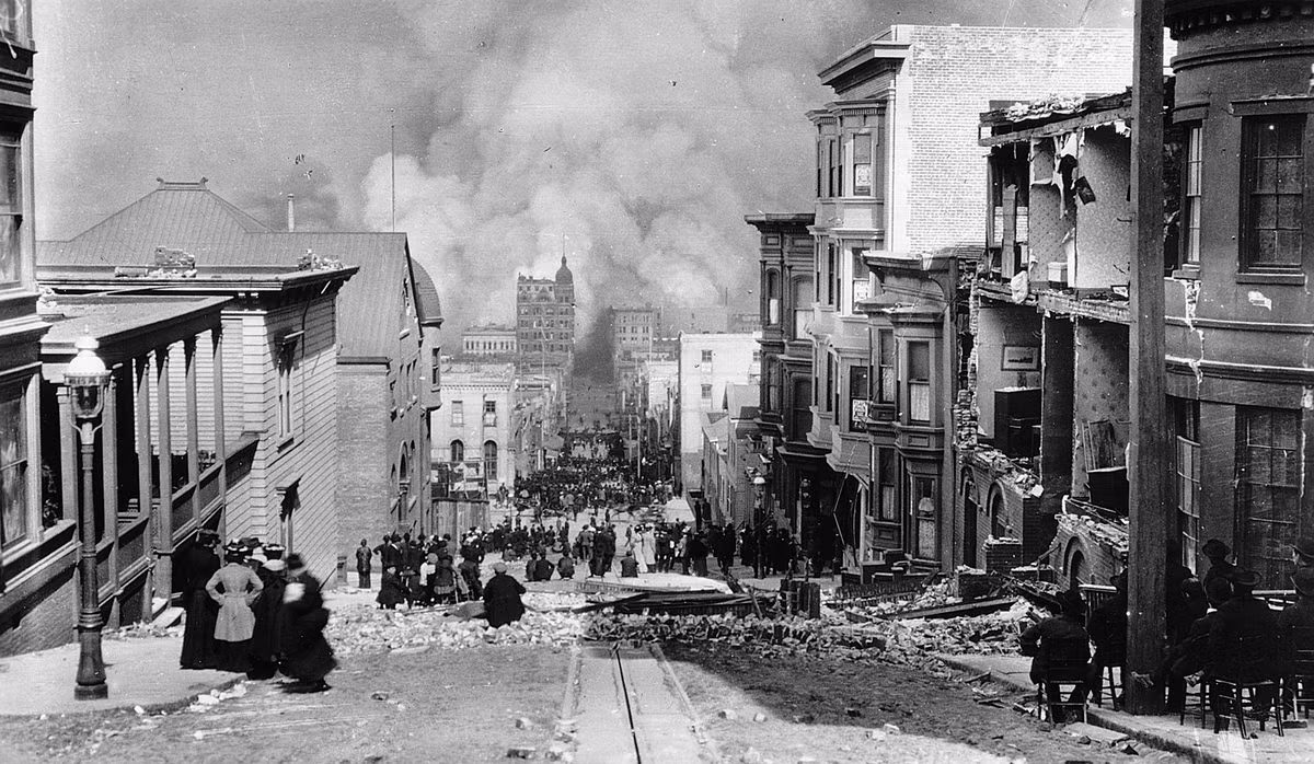 Vào ngày 18/4/1906, San Francisco, Mỹ xảy ra một sự kiện "đen tối" gây đau thương lớn. Đó là việc San Francisco hứng chịu một trận động đất mạnh gây hậu quả kinh hoàng. Không những vậy, dư chấn của trận động đất gây ra những vụ hỏa hoạn kéo dài suốt 4 ngày sau đó.