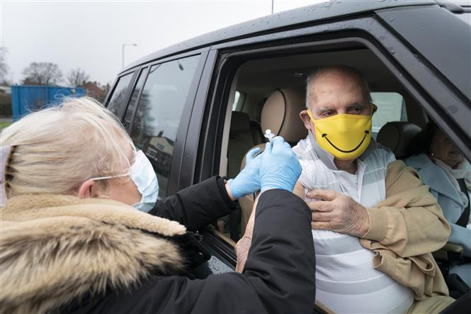 COVID-19 toi 6h sang 24/1: The gioi ngap nghe nguong 100 trieu ca benh-Hinh-2