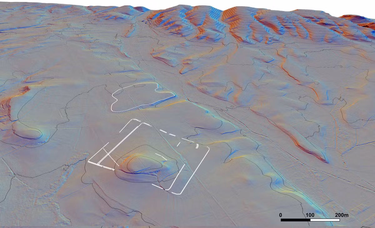 "Những trại lính này tiết lộ hoạt động mạnh mẽ của quân đội La Mã ở lối vào dãy núi Cantabrian trong giai đoạn cuối cùng của cuộc chinh phục Britannia của người La Mã", nhà khảo cổ João Fonte cho biết.