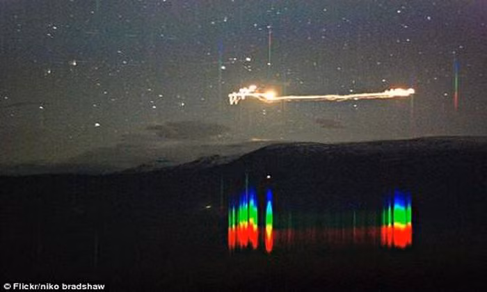 Thung lũng Hessdalen ở Na Uy: Vào những năm 1940, thung lũng này xuất hiện những ngọn đèn tròn màu trắng hoặc vàng bay lơ lửng buổi tối. Chúng đột nhiên xuất hiện rồi biến mất bí ẩn. Đến nay, giới khoa học chưa thể giải thích chúng là gì hay đến từ đâu.