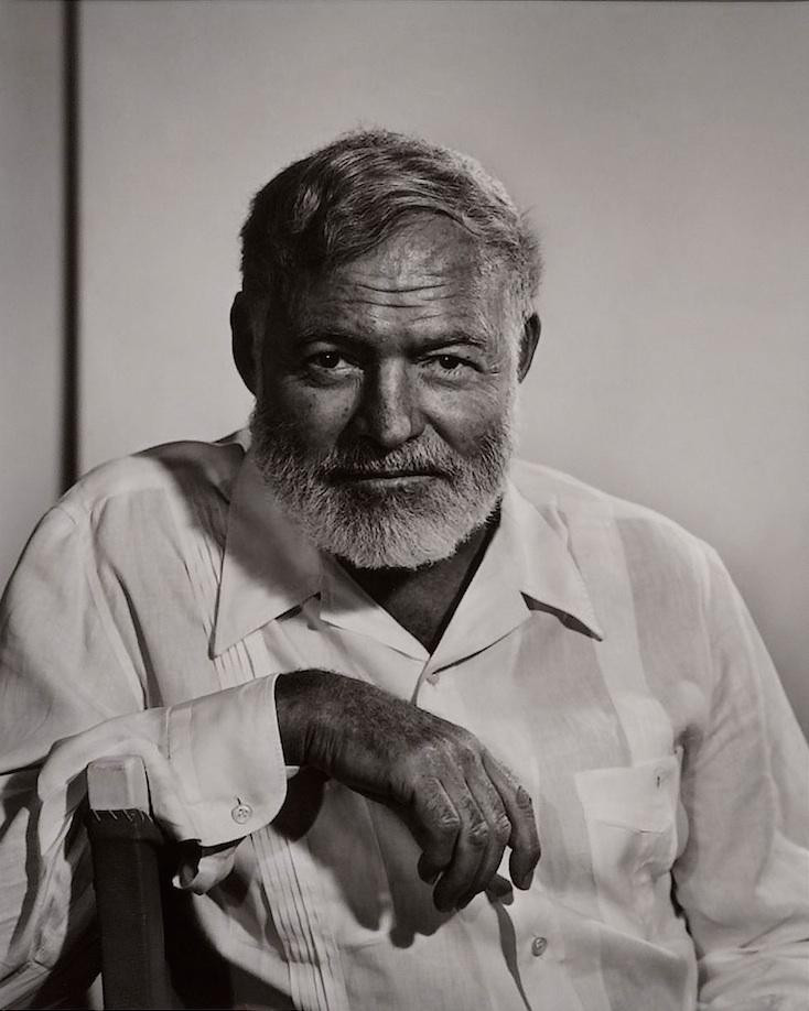 Nhà văn Hemingway từng chia sẻ rằng, loài mèo rất thành thực về cảm xúc. Trong khi con người có thể che giấu cảm xúc vì một số lý do thì loài mèo lại không làm như vậy.