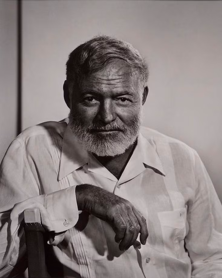 Nhà văn Hemingway từng chia sẻ rằng, loài mèo rất thành thực về cảm xúc. Trong khi con người có thể che giấu cảm xúc vì một số lý do thì loài mèo lại không làm như vậy.