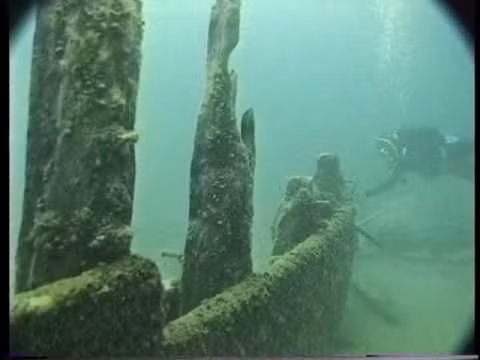 Cấu trúc bí ẩn nằm dưới đáy hồ Michigan nên việc nghiên cứu của các chuyên gia gặp nhiều khó khăn hơn so với trên đất liền.