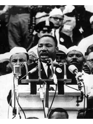 Không chỉ người lao động và người da màu, buổi diễn thuyết của mục sư Martin Luther King còn thu hút nhiều người da trắng, những nhà lãnh đạo dân quyền, diễn ra nổi tiếng như: A. Philip Randolph, John Lewis, Walter Reuther...