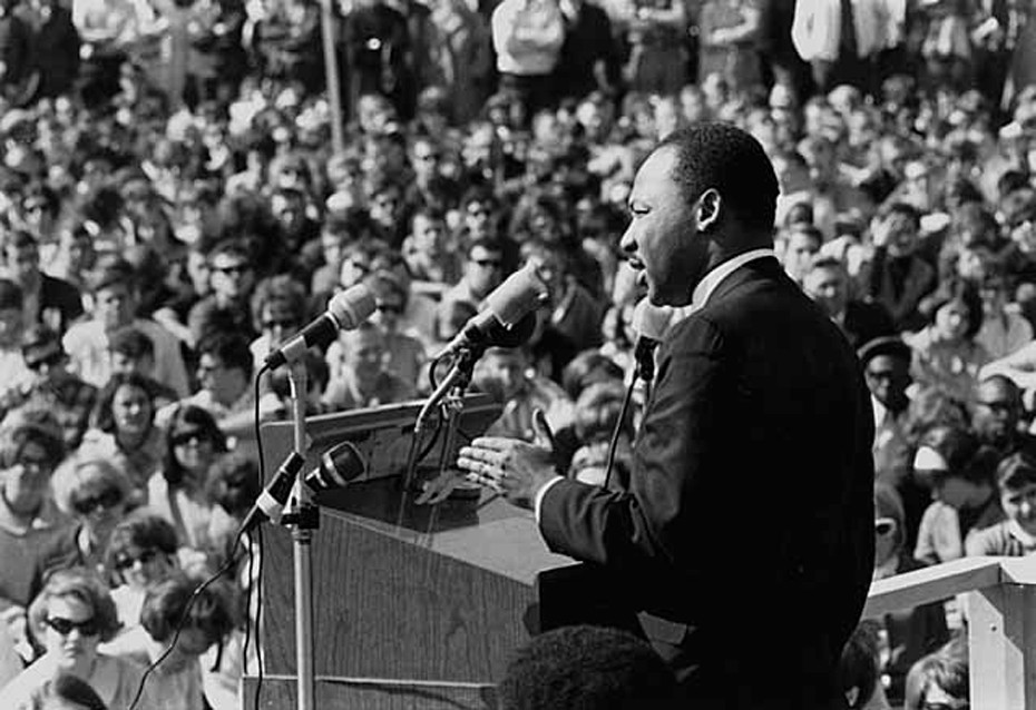 Trong bài diễn văn, mục sư Martin Luther King nói lên ước mơ cháy bỏng của bản thân đối với tương lai của nước Mỹ. Trong tương lai mà ông khao khát, người da đen và người da trắng được đối xử bình đẳng và chung sống hoà thuận.