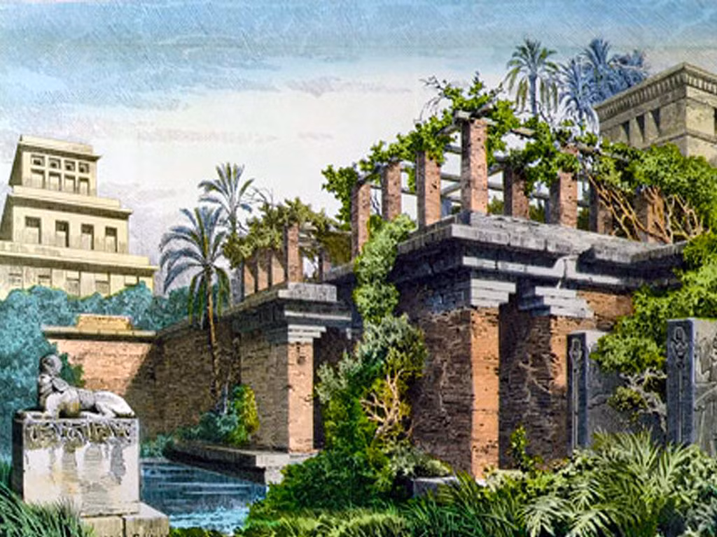 Vua Nebuchadnezzar II có những chính sách phát triển văn hóa, nghệ thuật, kiến trúc... Trong số này, nhiều công trình kỳ vĩ như đền thờ, cung điện được xây dựng.