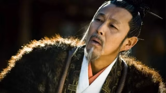 Lúc này, người phu xe mới hỏi sao Lưu Bang lại làm như vậy với các con. Đáp lời, hoàng đế nhà Hán nói rằng bản thân đang trong tình thế nguy hiểm đến tính mạng. An nguy của ông quan trọng hơn hai người con.