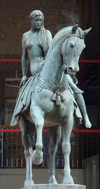 Nhờ hành động của Godiva, Bá tước Leofric giữ đúng lời hứa và người dân không phải nộp tiền thuế cao. Vì vậy, người dân địa phương ngày càng yêu mến và kính trọng Godiva.