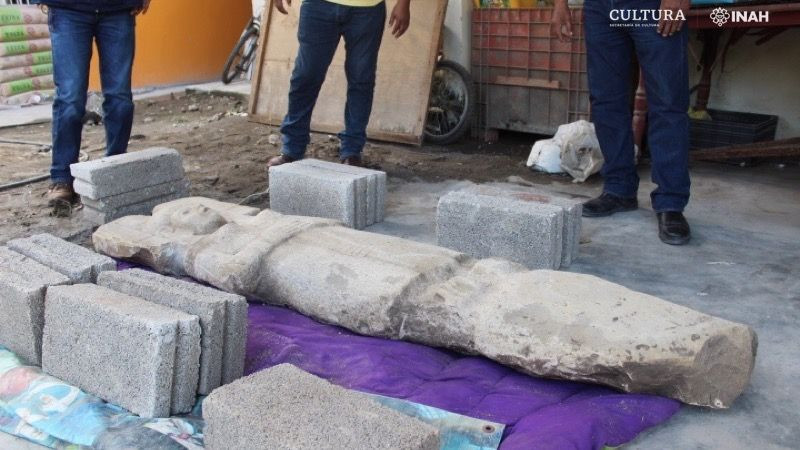 Còn nhà khảo cổ học María Eugenia Maldonado Vite cho rằng, người phụ nữ đó nhiều khả năng là nhà cai trị hơn một nữ thần.