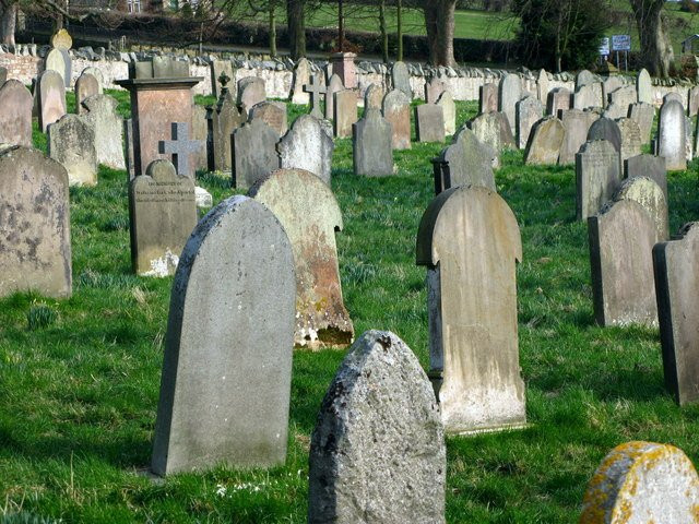 Tiến sĩ Emma Brownlee, người đứng đầu dự án nghiên cứu này, cho biết đến thời Trung cổ, người dân ở châu Âu thực hiện mai táng người chết theo cách đơn giản hơn.